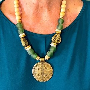 Toggle beaded necklace with medallion